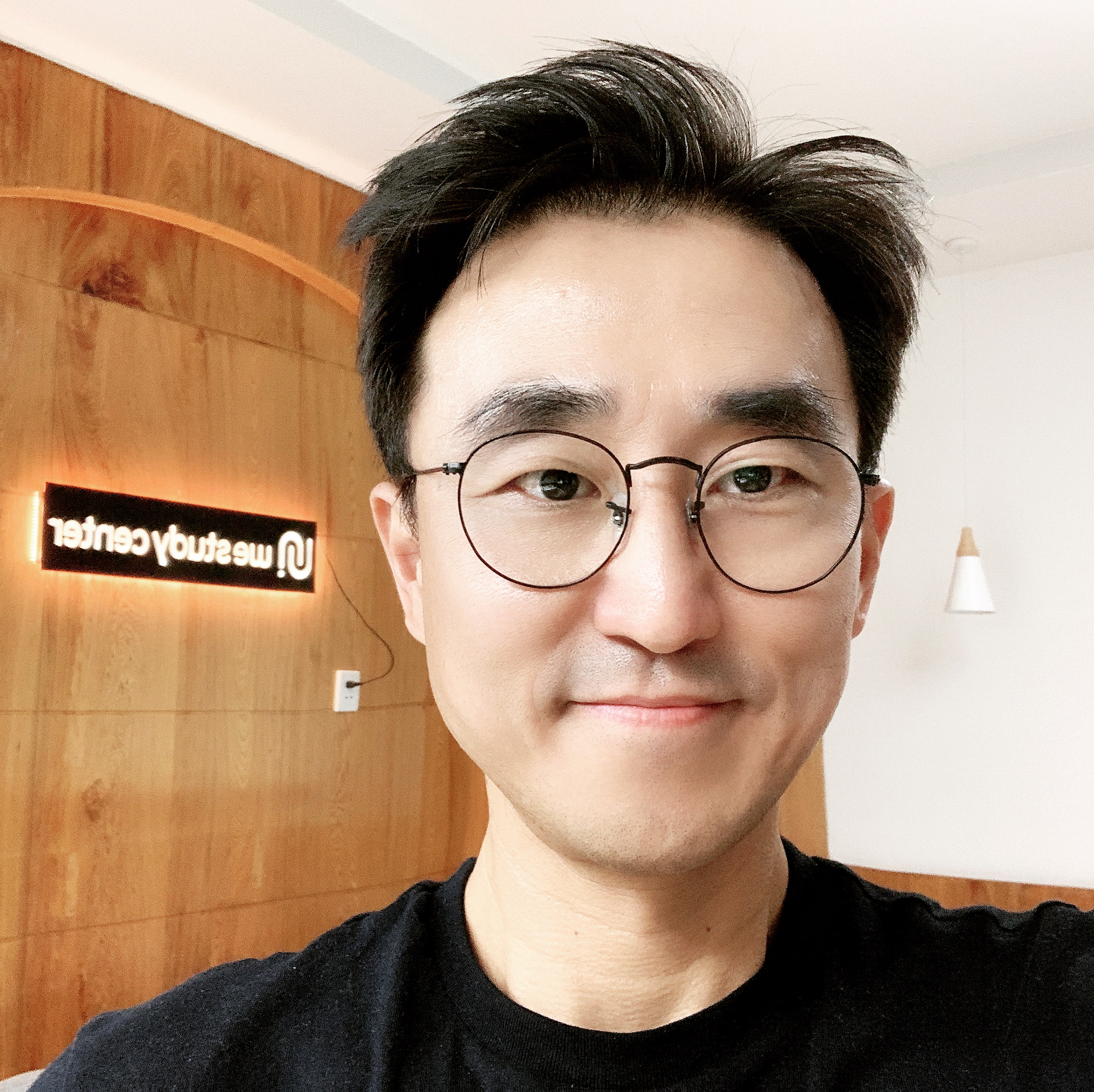 이욱 대표 사진